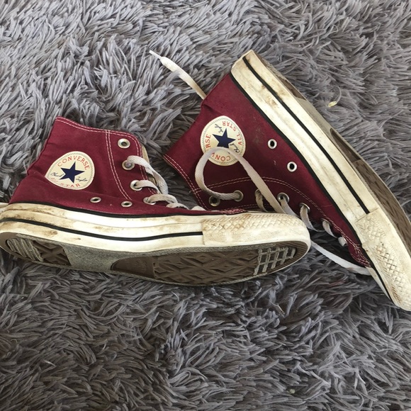 Converse Shoes - Used maroon high top converse